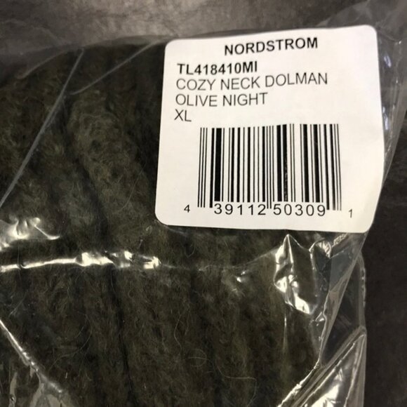 Leith Dolman Turtleneck Sweater - Picture 3 of 3